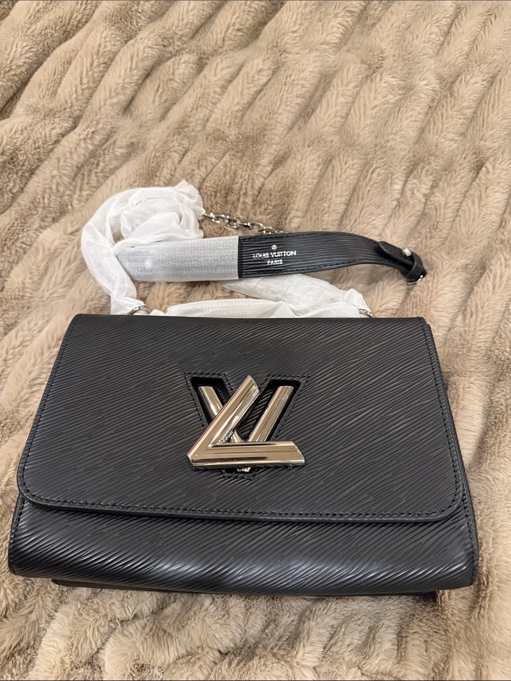 Black Epi Leather Shoulder Bag with SilverTwist